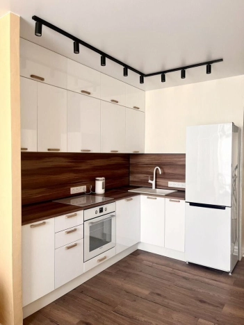 Купить двухкомнатную квартиру в Новосибирской области. Вариант № 10280042, 8, площадь -  квм, цена 8750000 рублей