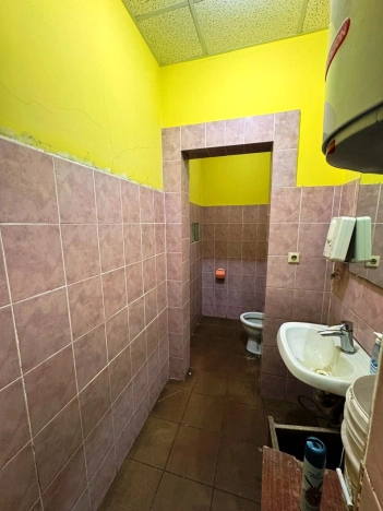 Купить коммерческую недвижимость свободного назначения в Омске. Вариант № 498791, 12, площадь -  квм, цена 59000000 рублей