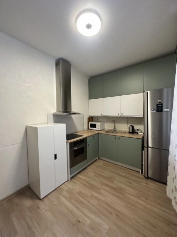 Снять квартиру в районе Центральный в Новосибирске. Вариант № 3810475, 4, площадь -  квм, цена 55000 рублей