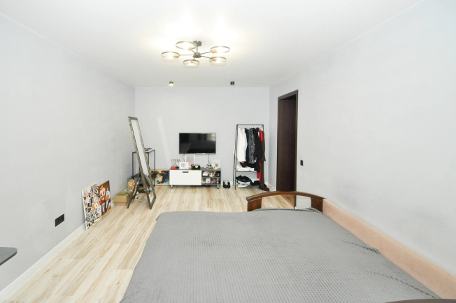 Купить квартиру на улице Красная Сибирь в Бердске. Вариант № 3324919, 9, площадь -  квм, цена 7550000 рублей