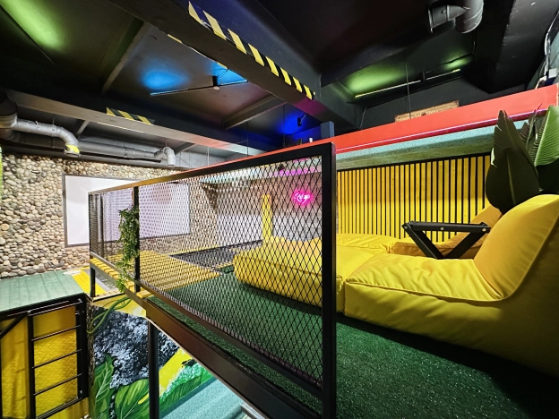 Купить квартиру в Москве. Вариант № 8168989, 35, площадь -  квм, цена 11999999 рублей