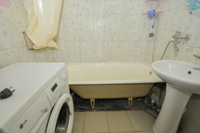 Купить трехкомнатную квартиру в районе Советский в Новосибирске. Вариант № 35284, 15, площадь -  квм, цена 5500000 рублей