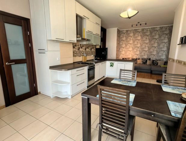 Купить трехкомнатную квартиру в Калининграде. Вариант № 6700884, 9, площадь -  квм, цена 19900000 рублей