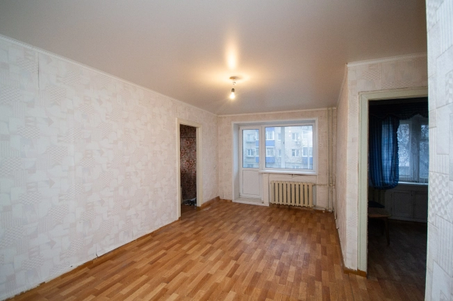 Купить двухкомнатную квартиру в Балакове. Вариант № 10940104, 5, площадь -  квм, цена 2700000 рублей