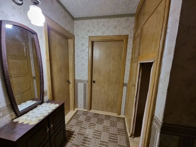 Купить трехкомнатную квартиру в Керчи. Вариант № 22993, 6, площадь - квм, цена 6000000 рублей