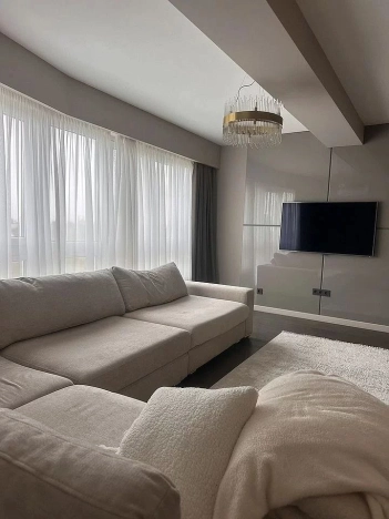 Купить трехкомнатную квартиру в Ростовской области. Вариант № 9905011, 1, площадь -  квм, цена 21999999 рублей