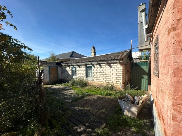 Купить дом в Элисте. Вариант № 7776532, 28, площадь -  квм, цена 9000000 рублей