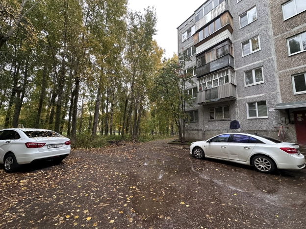 Купить двухкомнатную квартиру в Сыктывкаре. Вариант № 5448674, 16, площадь -  квм, цена 3390000 рублей