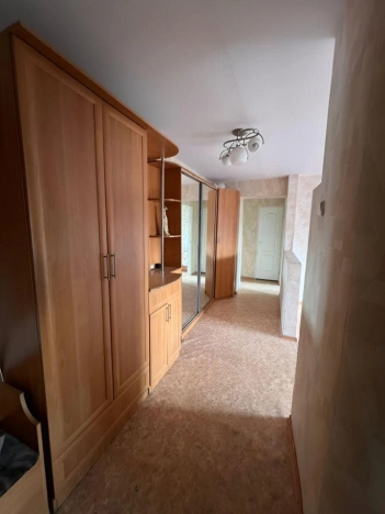 Купить трехкомнатную квартиру в Новосибирске. Вариант № 7684070, 8, площадь -  квм, цена 6850000 рублей