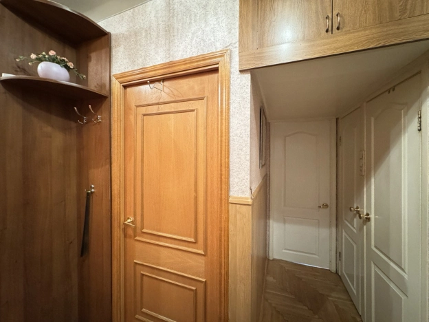 Купить квартиру в Москве. Вариант № 8056668, 7, площадь - квм, цена 16300000 рублей