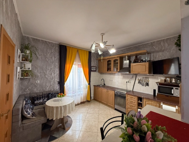 Купить дом на улице Виноградная в Калининграде. Вариант № 3059716, 14, площадь -  квм, цена 14300000 рублей