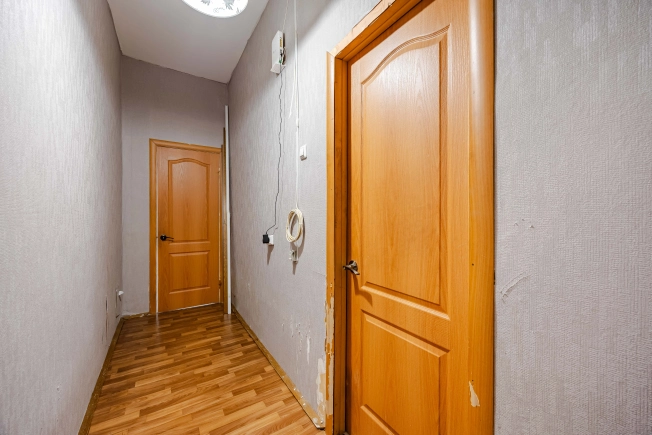 Купить трехкомнатную квартиру в Санкт-Петербурге. Вариант № 9341425, 28, площадь -  квм, цена 18500000 рублей