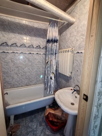 Купить трехкомнатную квартиру на улице Садовая в Нижегородской области. Вариант № 523131, 18, площадь -  квм, цена 930000 рублей