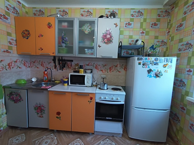 Купить квартиру в Тобольске. Вариант № 9795754, 7, площадь -  квм, цена 4500000 рублей