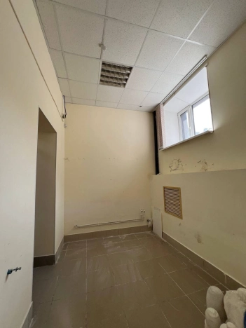 Снять коммерческую недвижимость в Владимире. Вариант № 1589687, 6, площадь -  квм, цена 100000 рублей