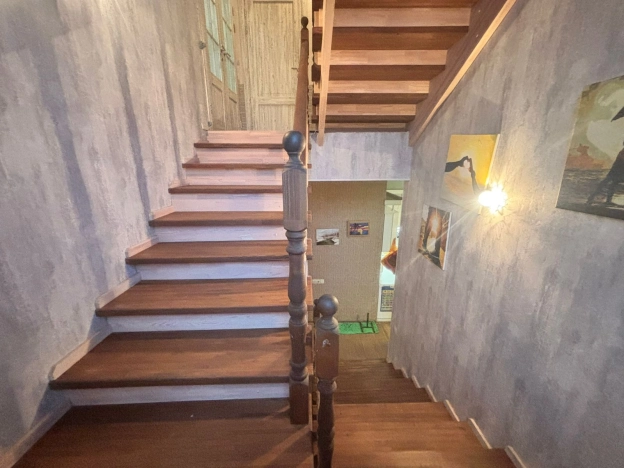 Купить дом в Москве. Вариант № 9223396, 27, площадь -  квм, цена 20000000 рублей