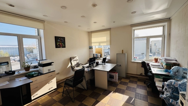 Снять коммерческую недвижимость в Новосибирске. Вариант № 8083659, 4, площадь -  квм, цена 120175 рублей