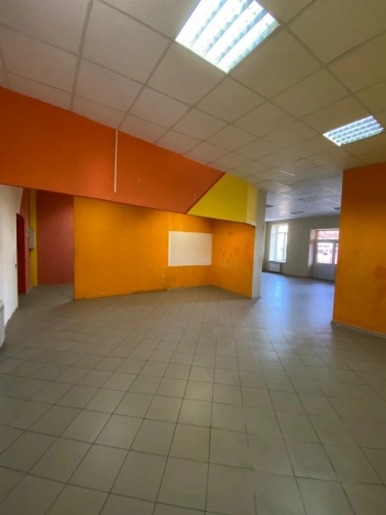 Купить коммерческую недвижимость свободного назначения в Боброве. Вариант № 13812, 13, площадь -  квм, цена 10200000 рублей