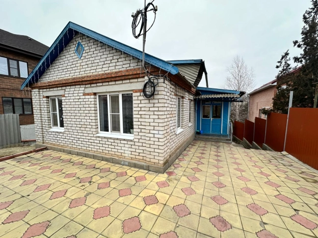 Купить дом на улице Мечникова в Элисте. Вариант № 12205, 6, площадь -  квм, цена 10000000 рублей