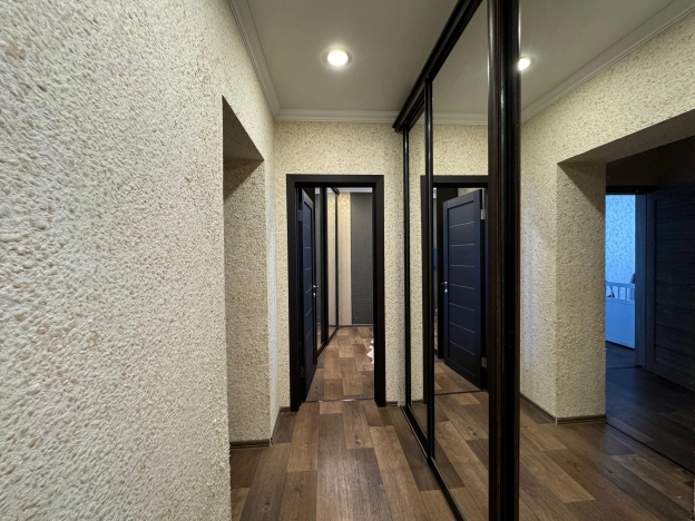 Купить квартиру на улице Зейская в Благовещенске. Вариант № 14145, 10, площадь -  квм, цена 8000000 рублей