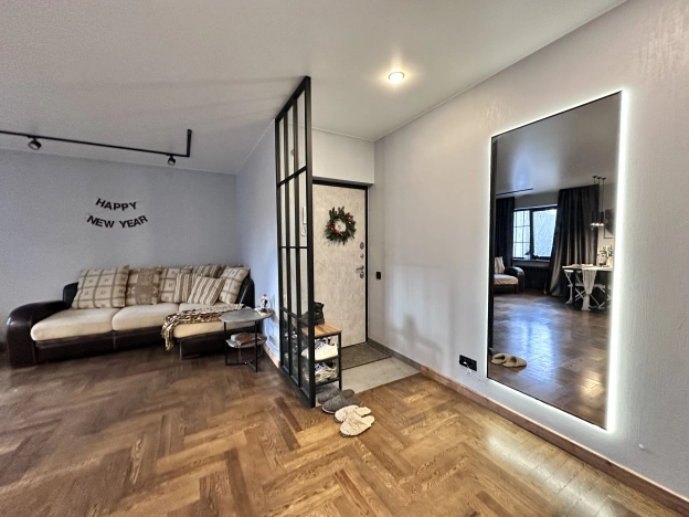 Купить трехкомнатную квартиру в Санкт-Петербурге. Вариант № 9579854, 5, площадь -  квм, цена 18500000 рублей