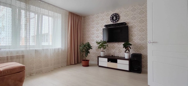 Купить трехкомнатную квартиру в Республике Башкортостан. Вариант № 26066, 7, площадь -  квм, цена 7399000 рублей