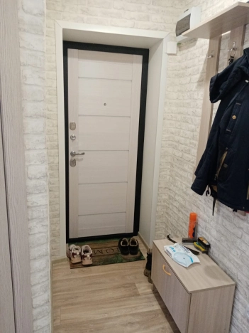 Купить трехкомнатную квартиру на улице Жилмассив в Новосибирской области. Вариант № 8970340, 9, площадь -  квм, цена 5650000 рублей