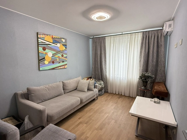 Купить квартиру в Москве. Вариант № 9209903, 8, площадь -  квм, цена 24900000 рублей