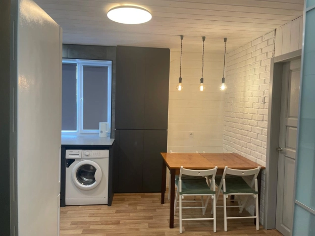 Купить квартиру на улице Ленина в Тюменской области. Вариант № 8493566, 1, площадь -  квм, цена 3580000 рублей