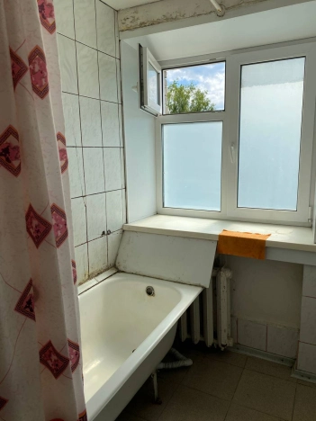 Купить Студию в Микрорайоне Сад Кирова, Ленинский район в Новосибирске. Вариант № 8202831, 5, площадь -  квм, цена 2500000 рублей