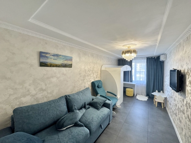 Купить трехкомнатную квартиру в Краснодарском крае. Вариант № 6157800, 0, площадь -  квм, цена 13500000 рублей