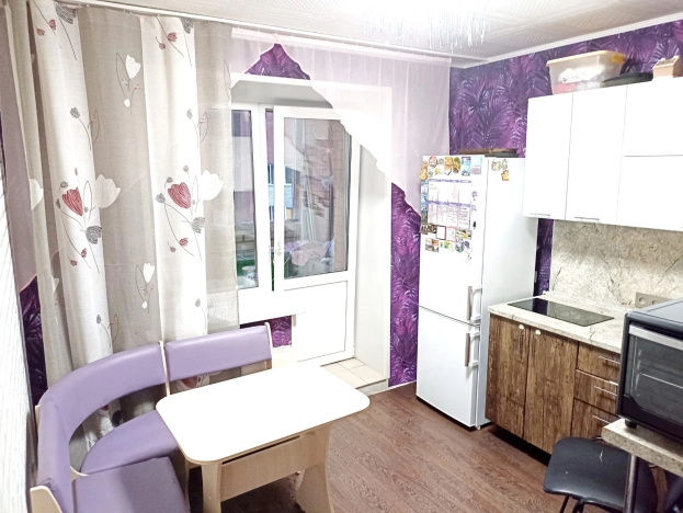 Купить однокомнатную квартиру на улице Морская в Бердске. Вариант № 7636933, 0, площадь -  квм, цена 3800000 рублей