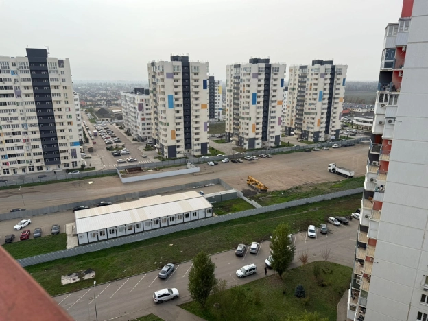 Купить однокомнатную квартиру в Краснодаре. Вариант № 9877544, 9, площадь -  квм, цена 4250000 рублей