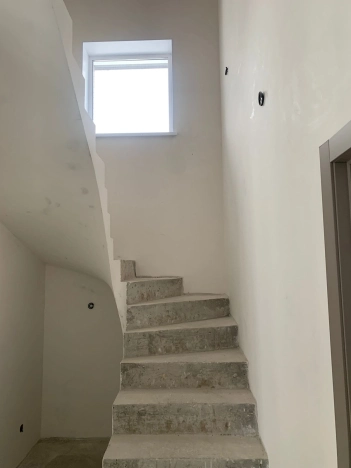 Купить дом в районе Калининский в Новосибирске. Вариант № 9100000, 4, площадь -  квм, цена 13800000 рублей