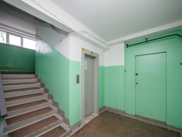 Купить трехкомнатную квартиру в Омске. Вариант № 8359067, 14, площадь -  квм, цена 5870000 рублей