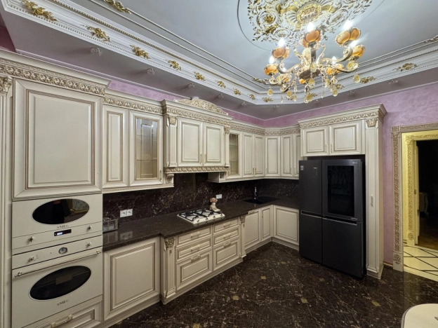 Купить трехкомнатную квартиру на вторичке у метро Терехово в Москве. Вариант № 10775190, 1, площадь - квм, цена 47500000 рублей