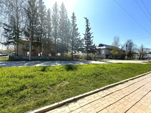 Купить трехкомнатную квартиру на улице Пионерская в Новосибирской области. Вариант № 25024, 3, площадь -  квм, цена 3650000 рублей