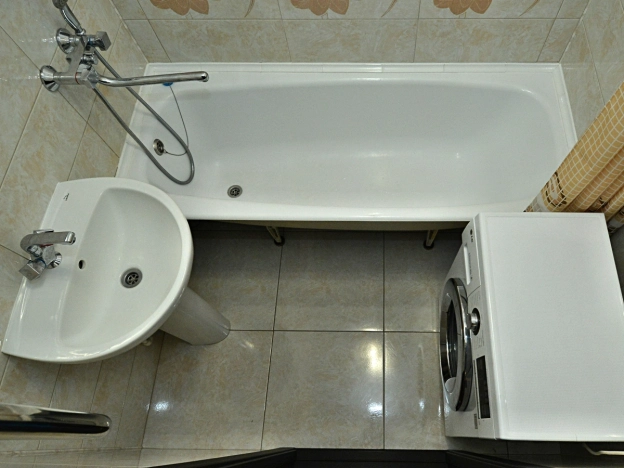 Купить двухкомнатную квартиру в Новосибирске. Вариант № 9545136, 10, площадь -  квм, цена 8100000 рублей