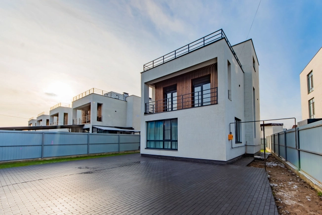 Купить дом в Москве. Вариант № 9823242, 2, площадь - квм, цена 35000000 рублей