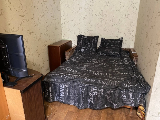 Купить однокомнатную квартиру на вторичке в Пензенской области. Вариант № 7716853, 4, площадь - квм, цена 3990000 рублей