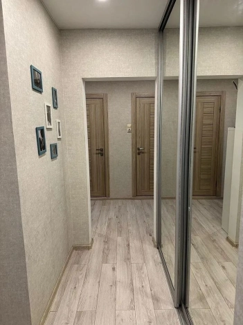 Купить трехкомнатную квартиру в районе Выборгский в Санкт-Петербурге. Вариант № 7973761, 13, площадь -  квм, цена 13800000 рублей