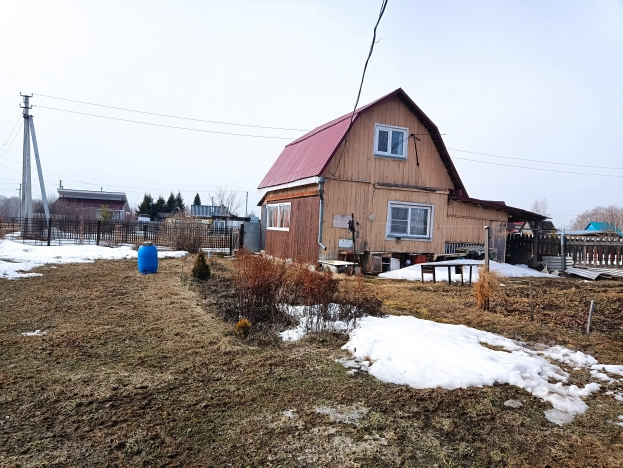 Купить дачу у метро Площадь Маркса в Новосибирске. Вариант № 33997, 4, площадь -  квм, цена 2000000 рублей