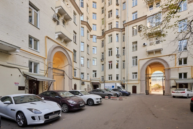 Купить квартиру в Москве. Вариант № 8112228, 12, площадь -  квм, цена 27450000 рублей