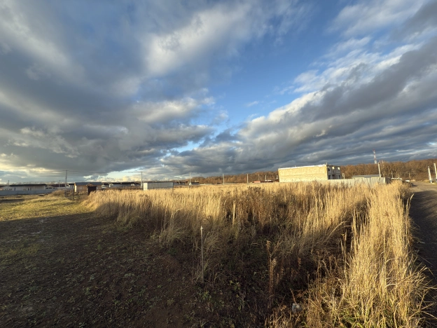Купить земельный участок в Москве. Вариант № 9621357, 3, площадь -  квм, цена 1200000 рублей