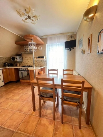 Купить четырехкомнатную квартиру в Калининграде. Вариант № 2624562, 15, площадь -  квм, цена 6150000 рублей