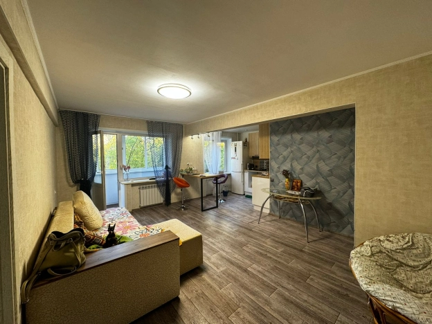 Купить квартиру в Иркутской области. Вариант № 5301882, 4, площадь -  квм, цена 4300000 рублей