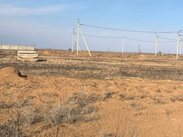 Купить земельный участок на улице Заречная в Республике Калмыкия. Вариант № 32277, 0, площадь -  квм, цена 970000 рублей