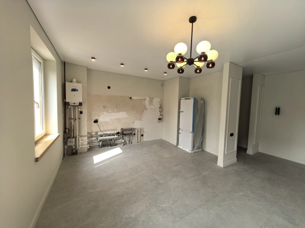 Купить четырехкомнатную квартиру в Калининграде. Вариант № 47288, 18, площадь -  квм, цена 22500000 рублей