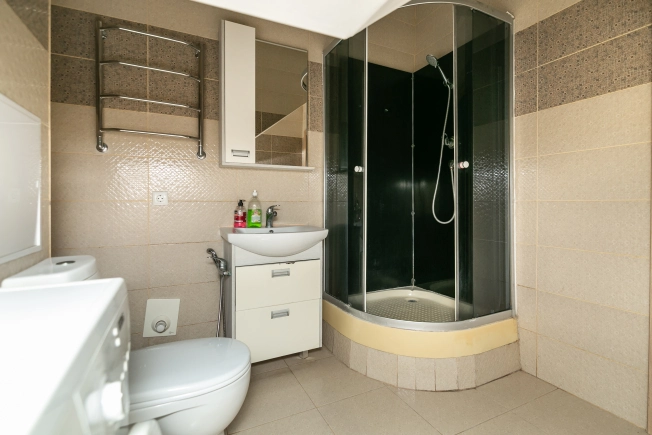 Купить дом в Севастополе. Вариант № 9693950, 8, площадь -  квм, цена 19000000 рублей