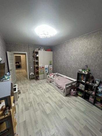 Купить квартиру на улице бульвар Строителей в Кемерове. Вариант № 50937, 5, площадь -  квм, цена 8600000 рублей